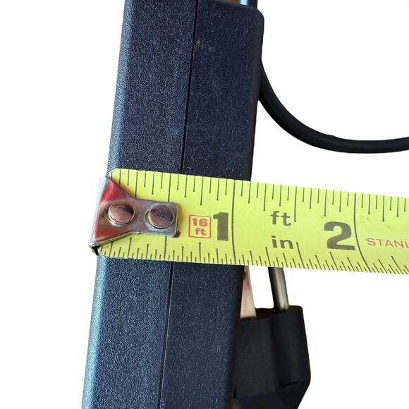 HP Laptop Computer 65W AC Power Adapter For Compaq and HP S/N: F120881243102095 - Picture 6 of 7